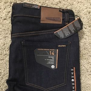 New Men’s Volcom 2x4 Dark Blue Jeans size 36x32